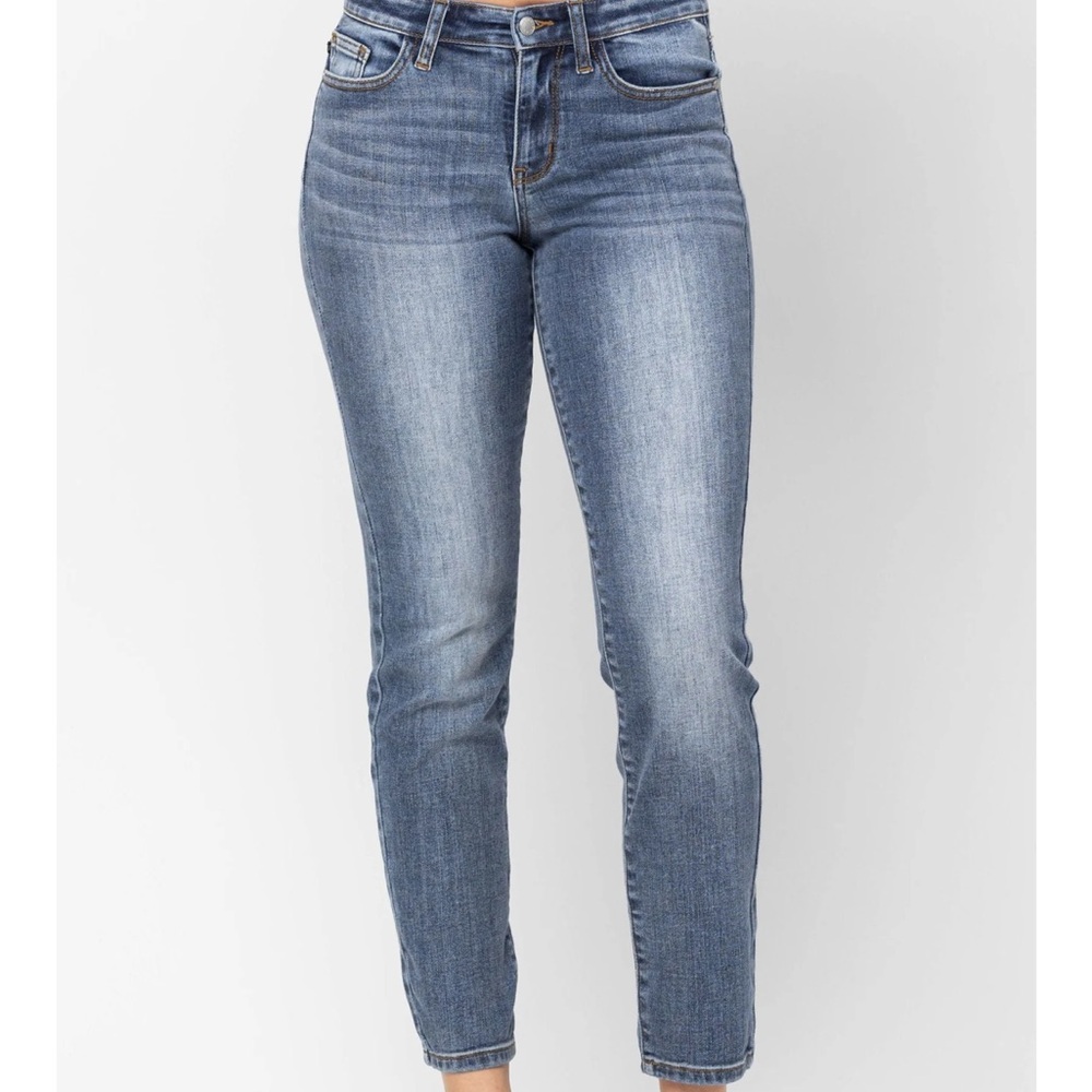 NWT Judy Blue Classic Slim Fit Mid Rise Jeans 5/27